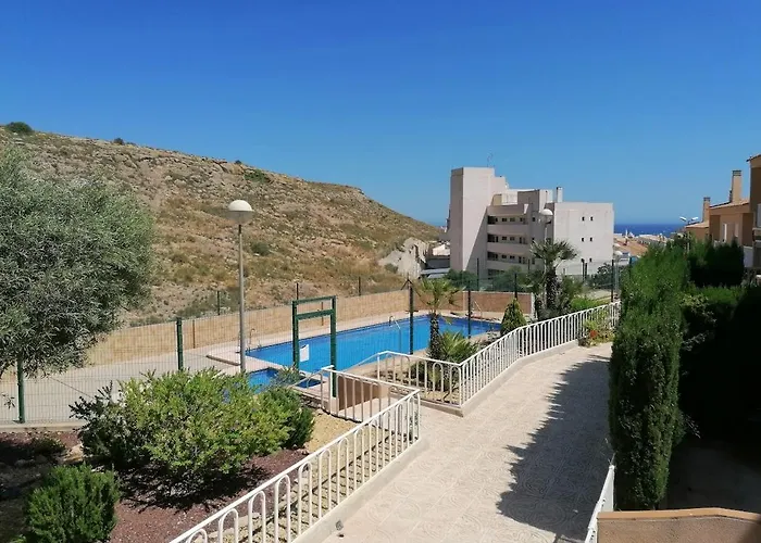 Magnificent 3 Bedroom House Close To The Beach With Community Swimming Pool