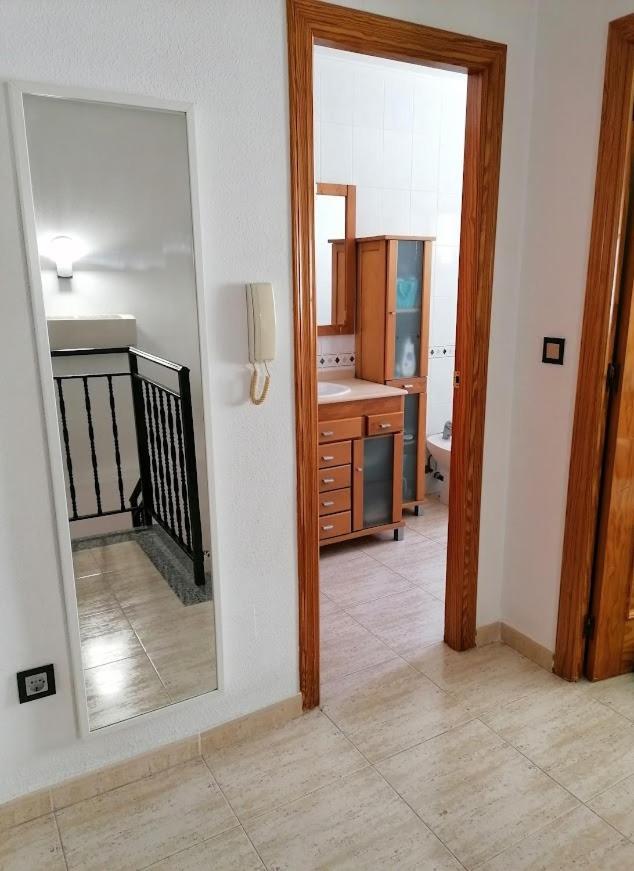 Magnificent 3 Bedroom House Close To The With Community Swimming Pool Holiday home Santa Pola