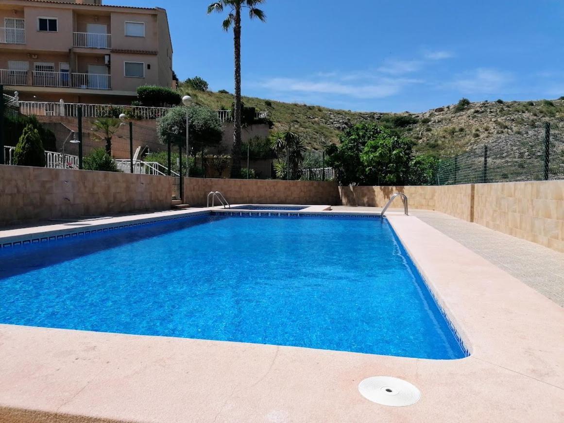 Magnificent 3 Bedroom House Close To The With Community Swimming Pool Holiday home *